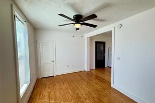 232 S Tesch St, Bellville, TX 77418 - Photo 8