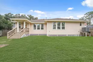 5821 Ariel St, Houston, TX 77074 - Photo 38