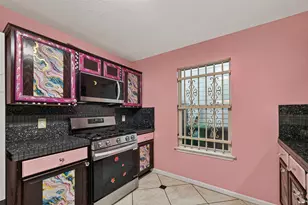10830 Tallow Briar, Houston, TX 77075 - Photo 18