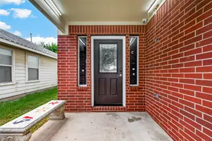 10830 Tallow Briar, Houston, TX 77075 - Photo 4