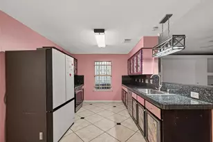 10830 Tallow Briar, Houston, TX 77075 - Photo 16