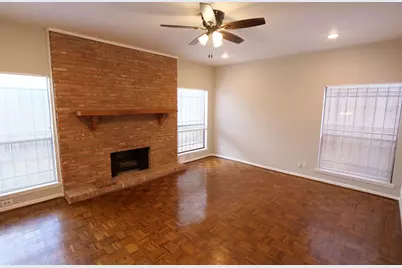 9526 Val Verde Street, Houston, TX 77063 - Photo 6