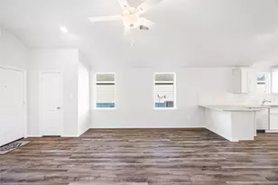 25786 John Wayne Ct, Splendora, TX 77372 - Photo 6