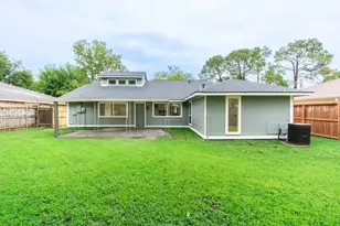 15707 Amapola Dr, Houston, TX 77083 - Photo 6