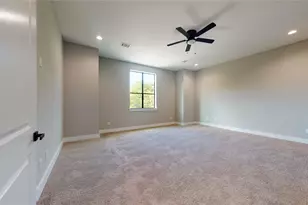 806 E 39th St, Houston, TX 77022 - Photo 20