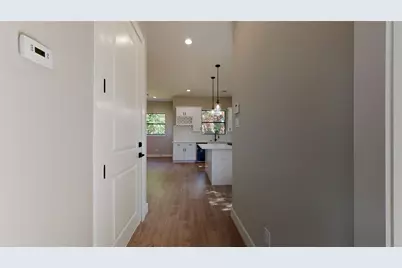 806 E 39th Street #A, Houston, TX 77022 - Photo 4