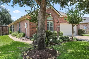 1242 Modena Dr, Pearland, TX 77581 - Photo 4