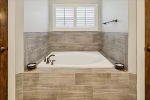 814 W 21st St, Houston, TX 77008 - Photo 16