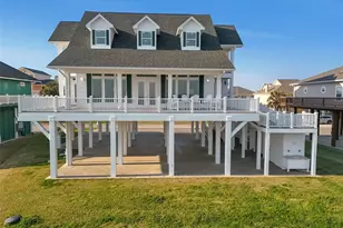 2290 Trinidad, Crystal Beach, TX 77650 - Photo 8