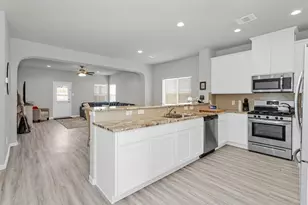 760 Yellow Birch Ln, Conroe, TX 77304 - Photo 8