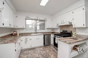 731 Dunwick Ln, Pasadena, TX 77502 - Photo 12