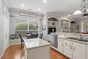 326 Creekwood W, Montgomery, TX 77356 - Photo 14