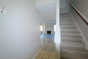 723 N Vista Dr, Houston, TX 77073 - Photo 4