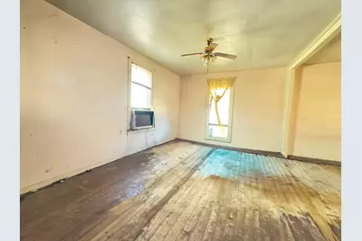 112 S Hill Street, Alvin, TX 77511 - Photo 2