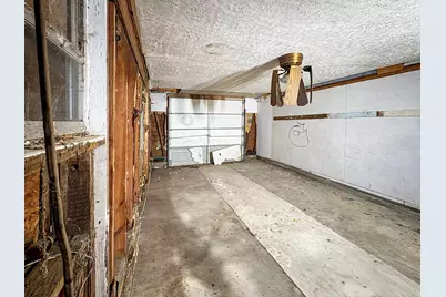 112 S Hill Street, Alvin, TX 77511 - Photo 10