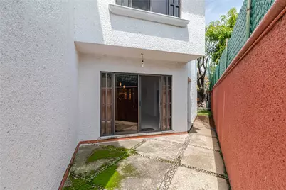 250 Calle Ahuehuetes, , CO 62578 - Photo 2