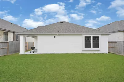 12331 Palmetto Dr, Mont Belvieu, TX 77523 - Photo 4