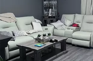 10903 Sela Ln, Houston, TX 77072 - Photo 2