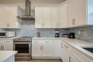 4712 Avenue Q, Galveston, TX 77551 - Photo 4