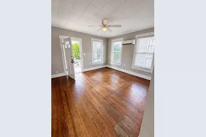 3012 Ave O 1/2 #Up, Galveston, TX 77550 - Photo 2