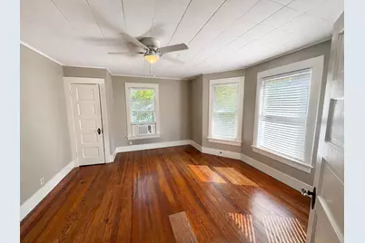 3012 Ave O 1/2 #Up, Galveston, TX 77550 - Photo 4