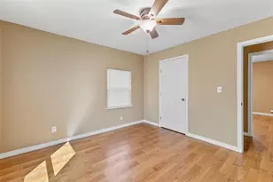 340 Warner, Bridge City, TX 77611 - Photo 14