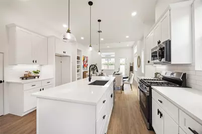 3109 Stonewall Street, Houston, TX 77020 - Photo 2