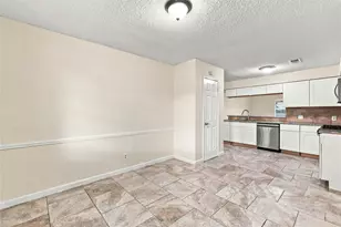 426 Corley Dr, Highlands, TX 77562 - Photo 14