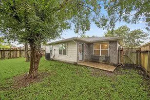 5239 Sugar Bush Dr, Houston, TX 77048 - Photo 20