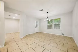5239 Sugar Bush Dr, Houston, TX 77048 - Photo 14