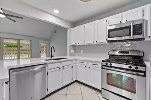 423 Starborrough Dr, League City, TX 77573 - Photo 20