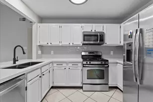 423 Starborrough Dr, League City, TX 77573 - Photo 18