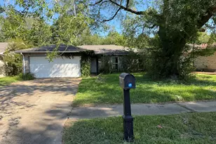 2606 Cobble Ridge Dr, Sugar Land, TX 77498 - Photo 4