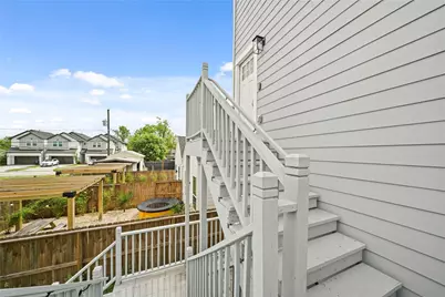 4007 New Orleans Street #B 1/2, Houston, TX 77020 - Photo 1