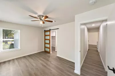 7 Hasting Oak Court, The Woodlands, TX 77381 - Photo 20
