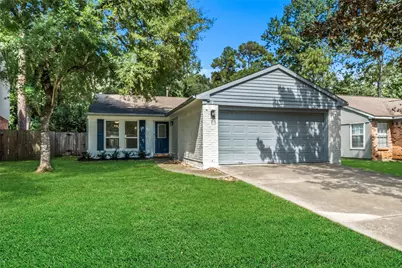 7 Hasting Oak Court, The Woodlands, TX 77381 - Photo 2