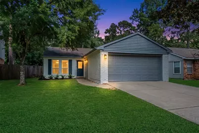 7 Hasting Oak Court, The Woodlands, TX 77381 - Photo 1