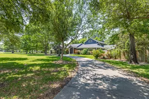 118 N Caldwood Dr, Beaumont, TX 77707 - Photo 2