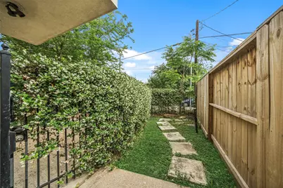1317 Bomar Street, Houston, TX 77006 - Photo 2