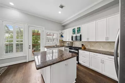 1317 Bomar Street, Houston, TX 77006 - Photo 16