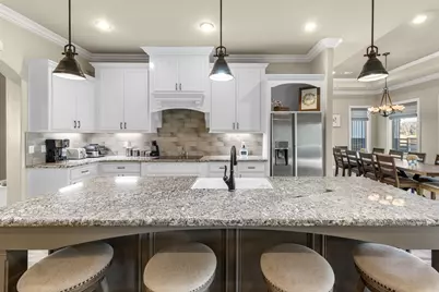 726 Stallion Circle, Angleton, TX 77515 - Photo 14