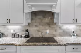 726 Stallion Cir, Angleton, TX 77515 - Photo 18