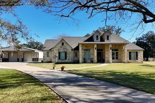 726 Stallion Cir, Angleton, TX 77515 - Photo 1