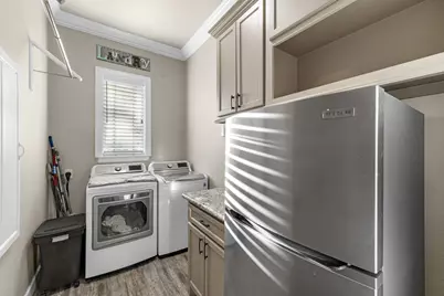 726 Stallion Circle, Angleton, TX 77515 - Photo 22