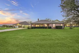 6434 County Rd 164, Alvin, TX 77511 - Photo 1