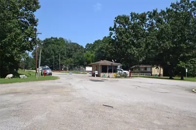 310 Oakwood Lane, Trinity, TX 75862 - Photo 14