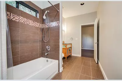 1609 Welch Street #B, Houston, TX 77006 - Photo 24