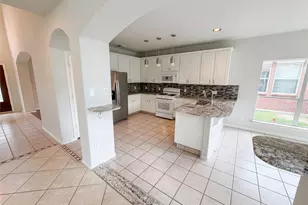 412 Green Cedar Dr, League City, TX 77573 - Photo 2