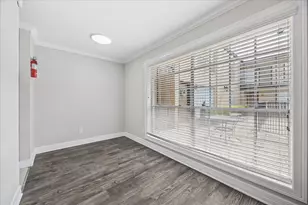 201 Emerson St, Houston, TX 77006 - Photo 4