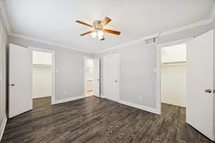 201 Emerson St, Houston, TX 77006 - Photo 8